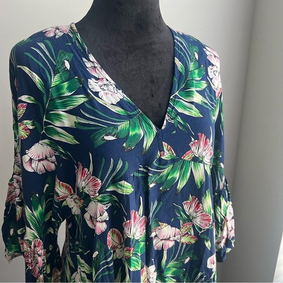 Label of Love Floral Green and Pink Women's Top - Medium - Picture 4 of 15